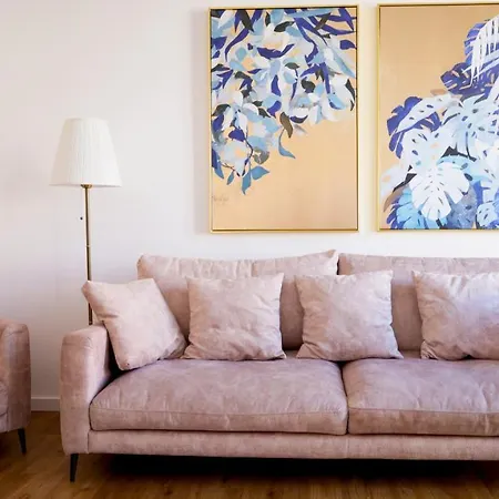 Lisboa Intendente 3Bedroom Apartment With Balcony-2
