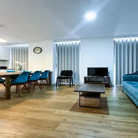 Lisboa Intendente 3Bedroom Apartment With Balcony-3